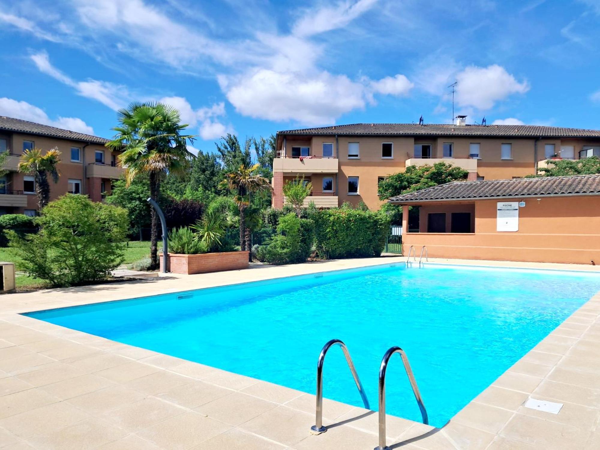 Le Montauriol - Logement Avec Terrasse - Piscine -Tennis - Place De Parking Privee Montauban Exterior foto